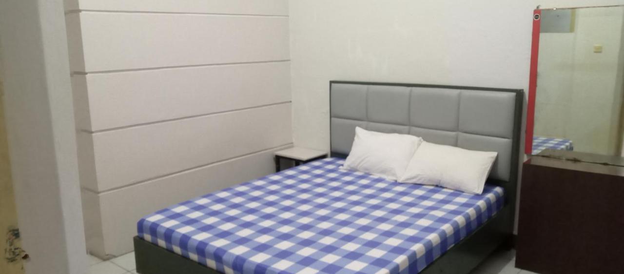 Hotel Maya Tegal  Luaran gambar