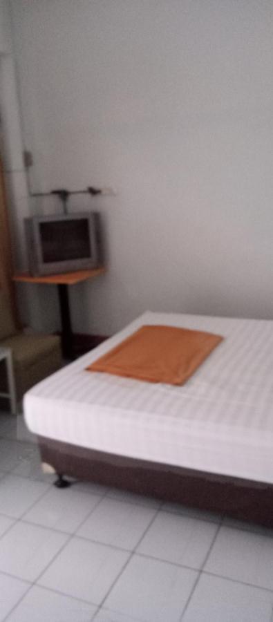 Hotel Maya Tegal  Luaran gambar