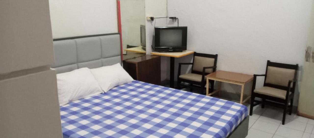 Hotel Maya Tegal  Luaran gambar